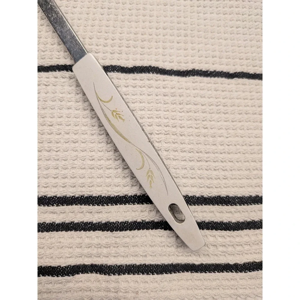 Vintage Stainless Steel Gravy Ladle White Gold Wheat Pattern Dual Spout USA Made